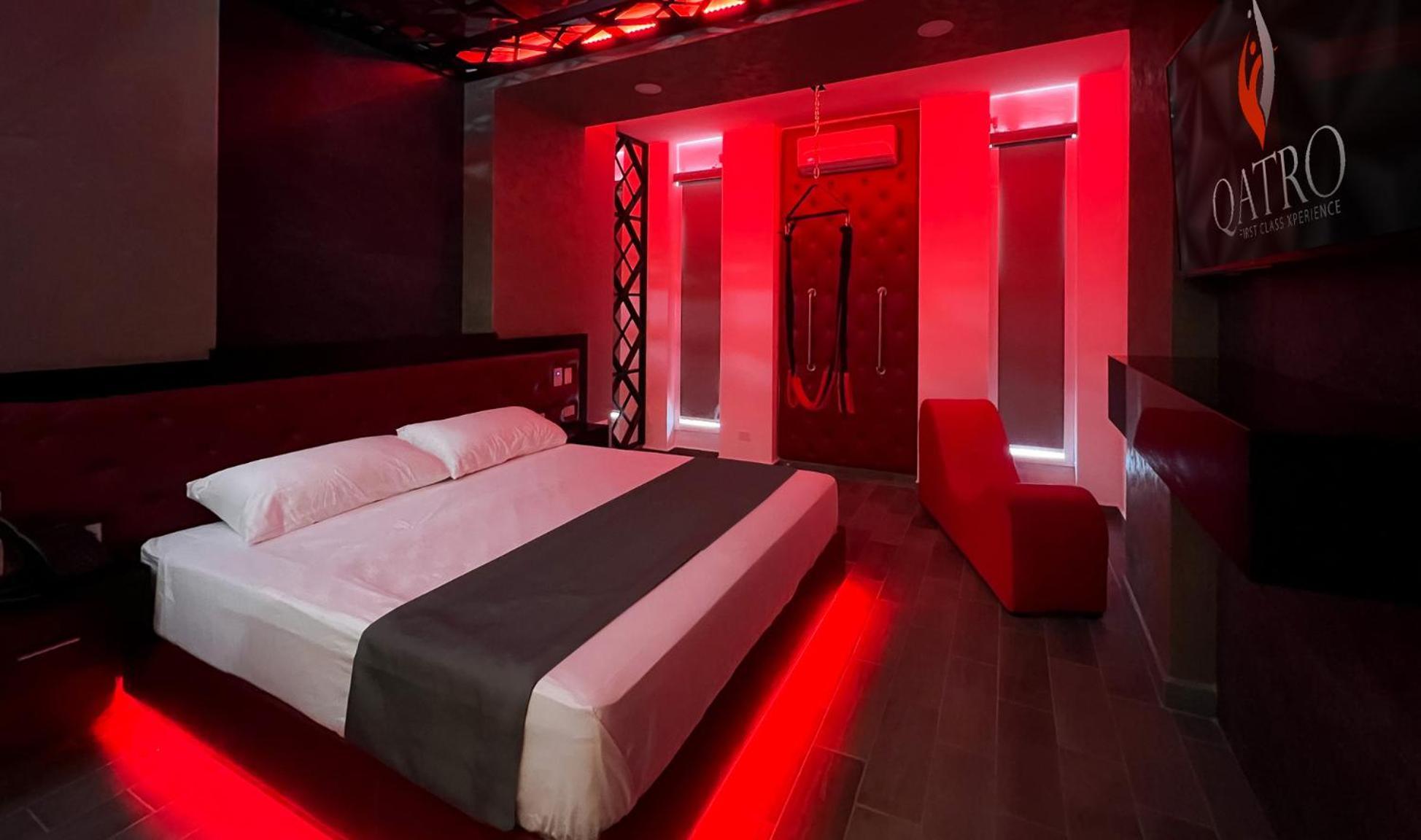 Motel Boutique Qatro Ensenada Buitenkant foto